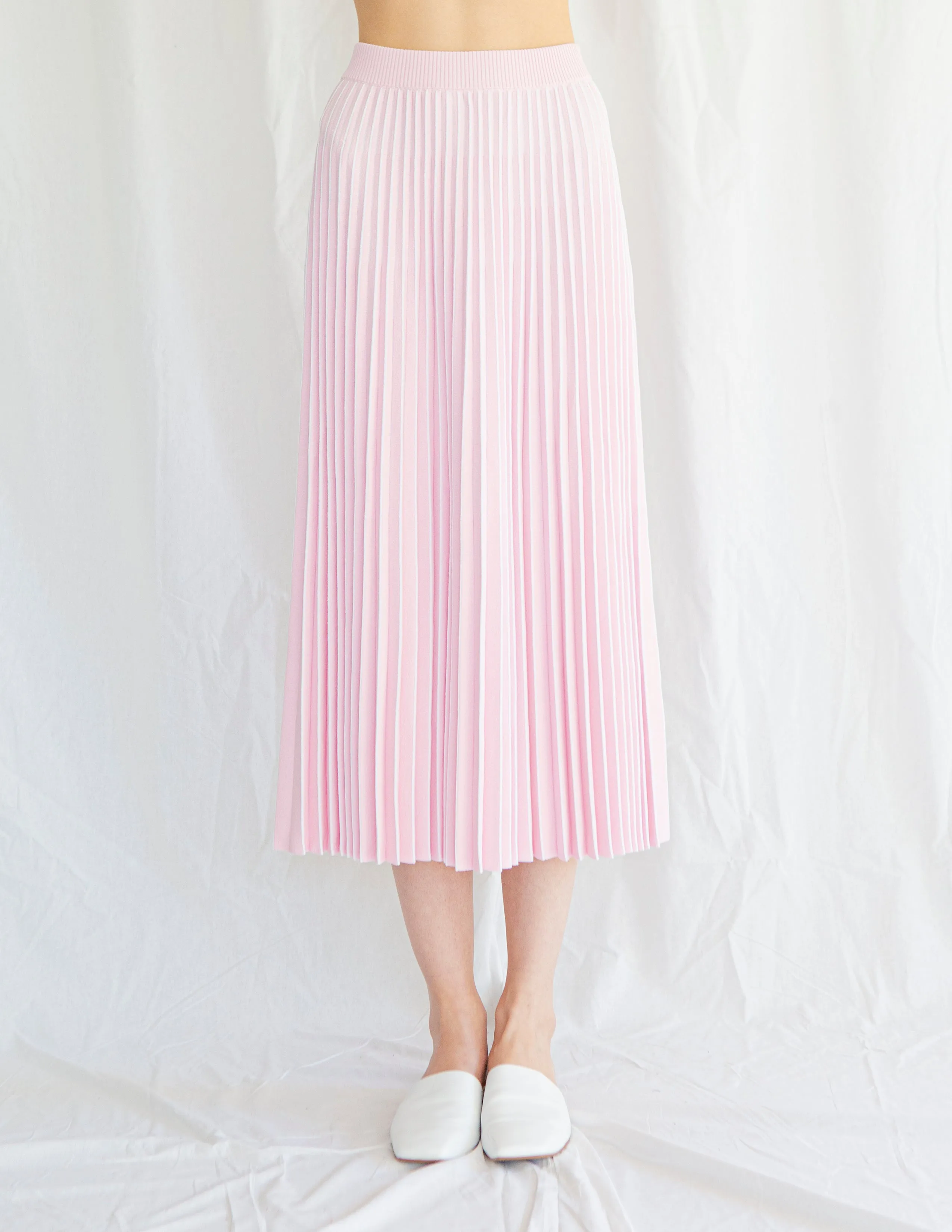 3D Knit Pleated Skirt in Bubblegum