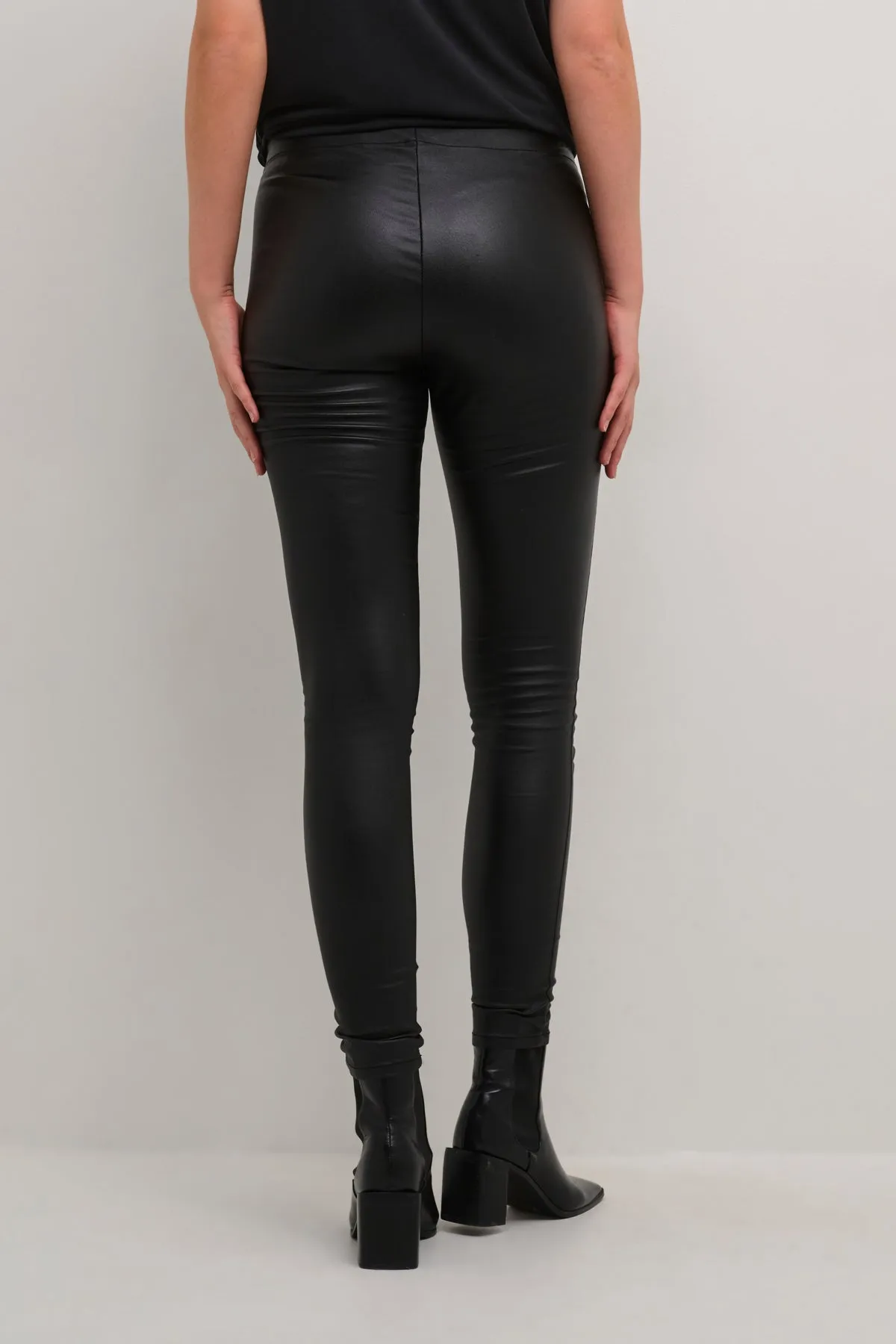 Bettine Leggings in Black