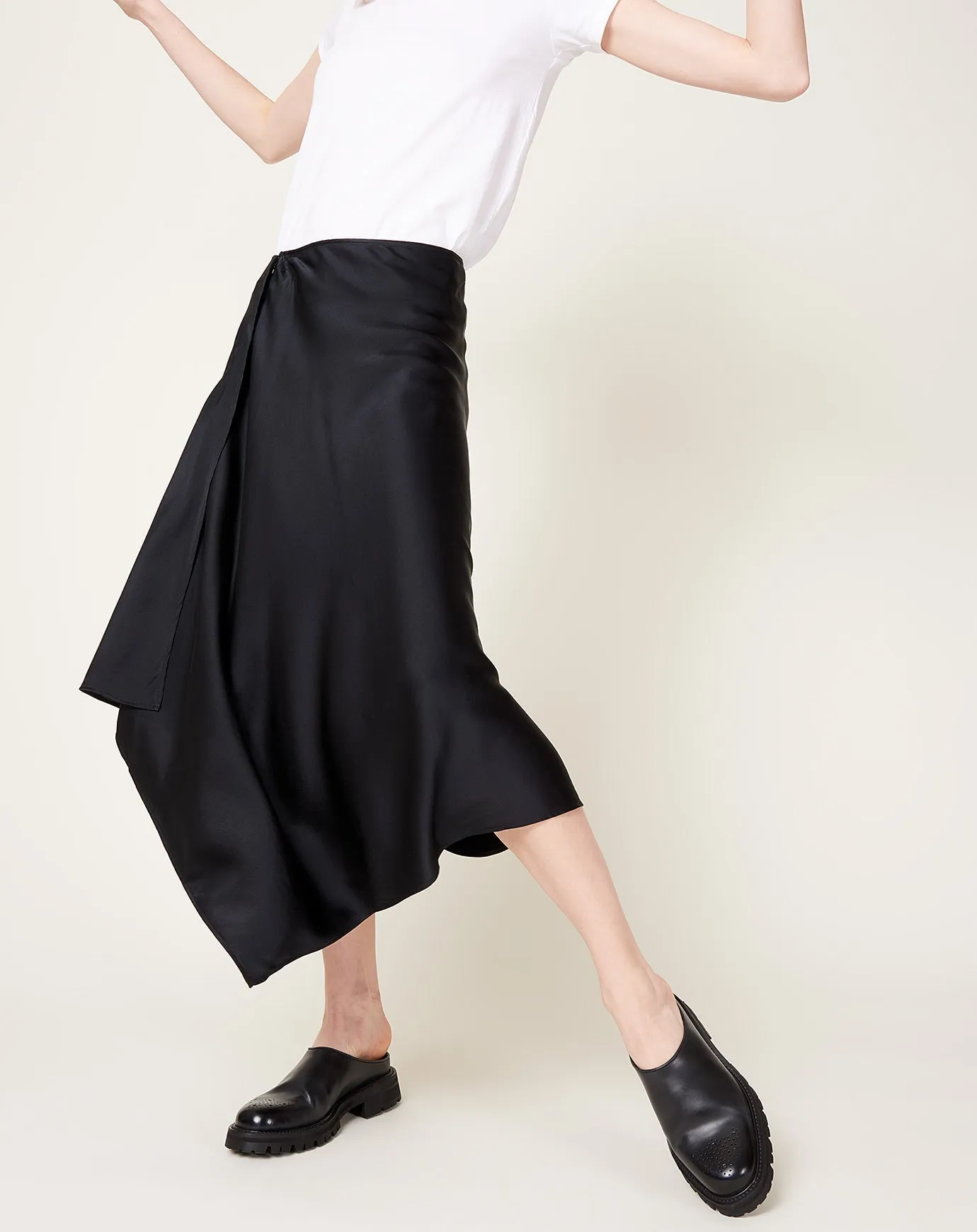 Handkerchief Skirt in Black