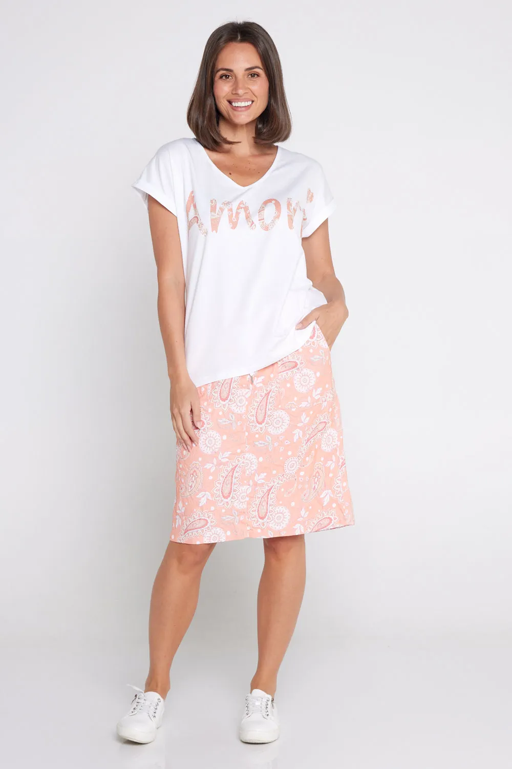 Print Motif V Neck Tee - White/Peach Paisley